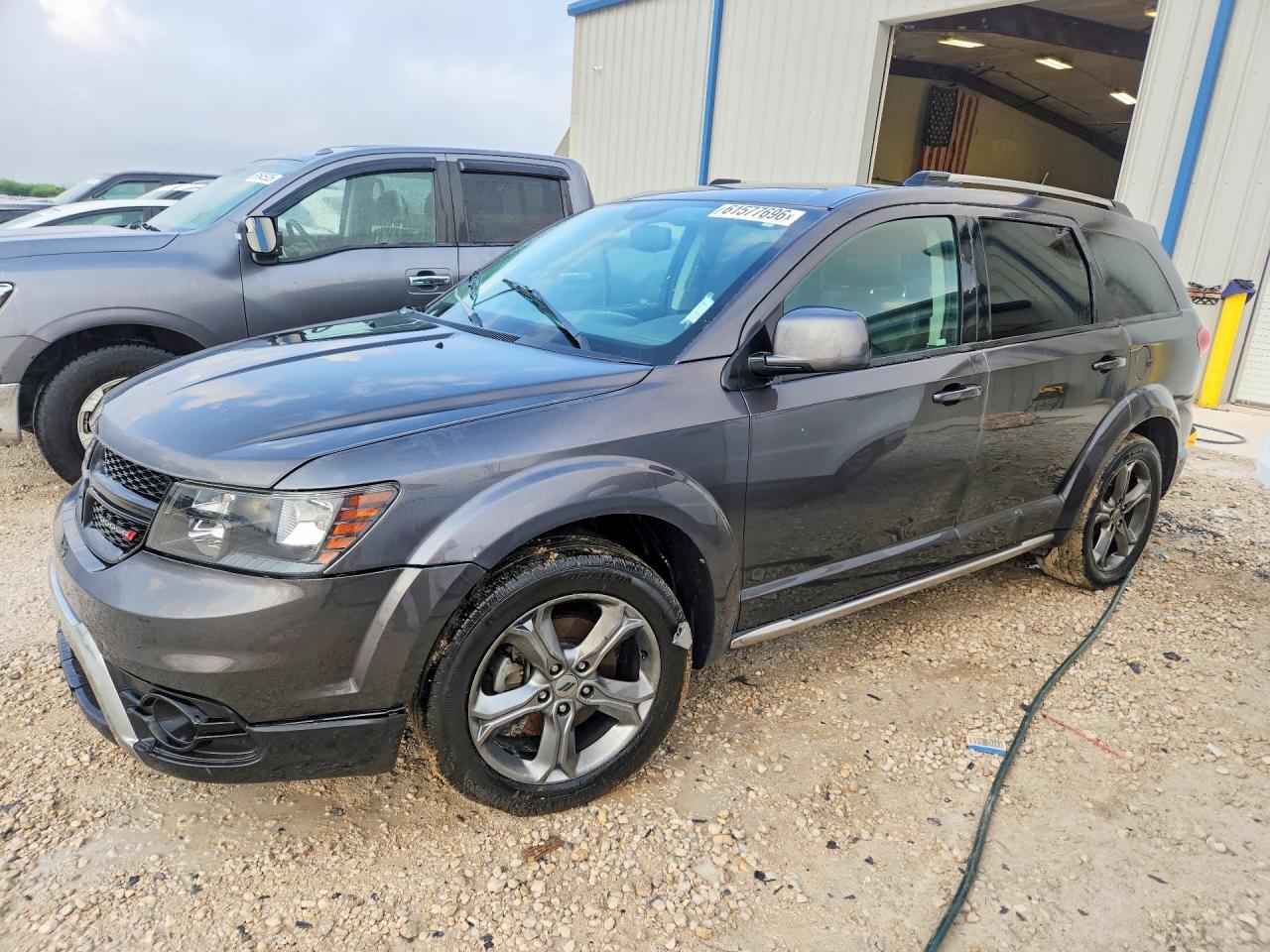 2018 Dodge Journey Crossroad, VIN 3C4PDCGB4JT141315 — Front end