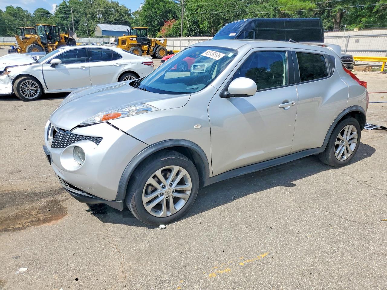 2013 Nissan Juke S, VIN JN8AF5MR7DT204926 — Front end
