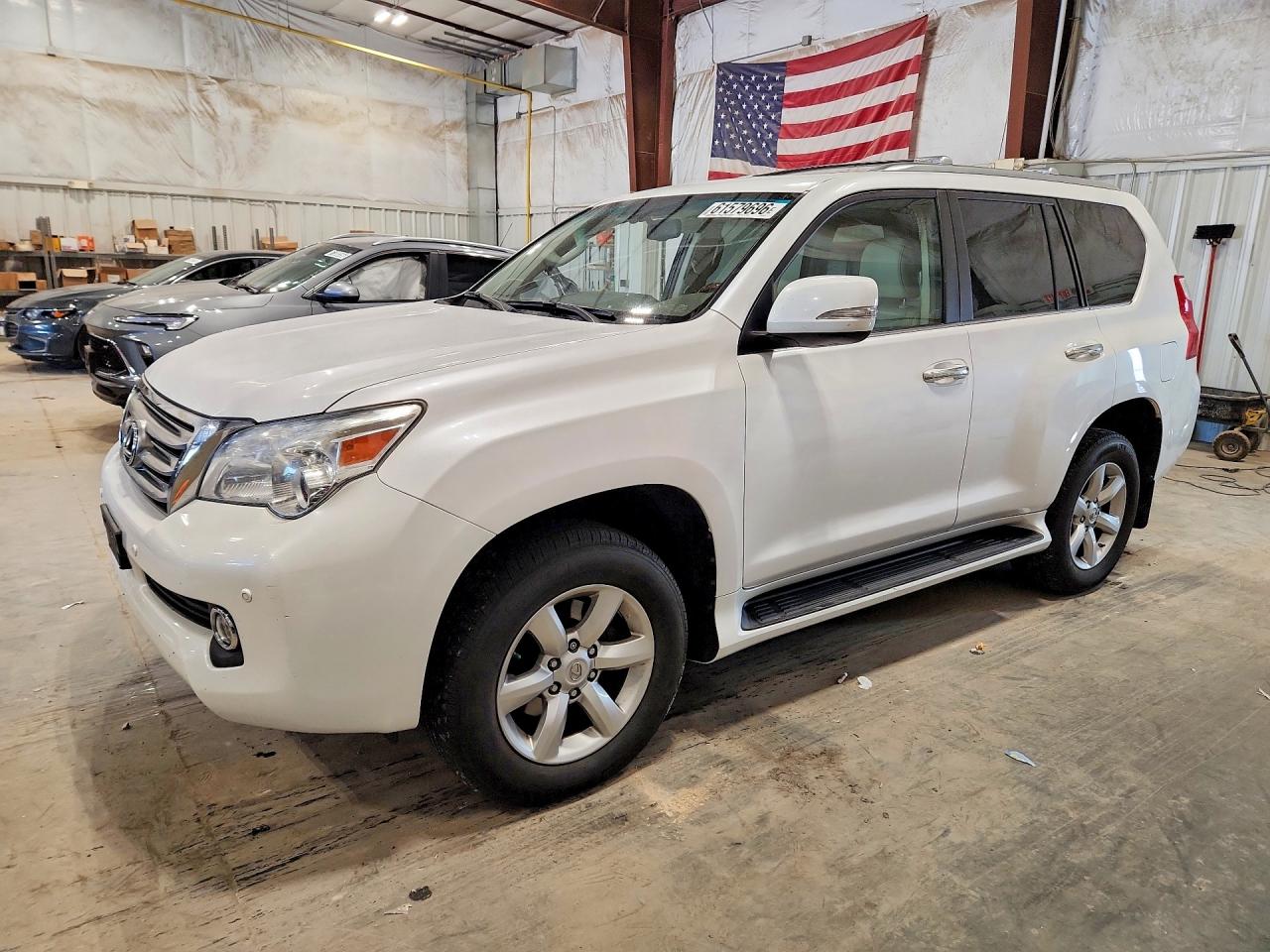 2011 Lexus GX 460, VIN JTJBM7FX5B5024176 — Roof
