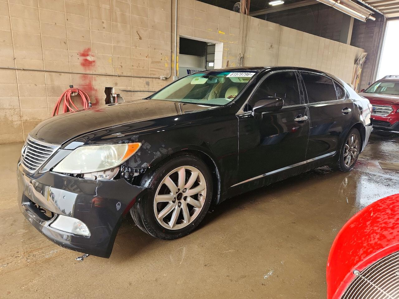 2009 Lexus LS 460 L, VIN JTHGL46F195034746 — Rear end