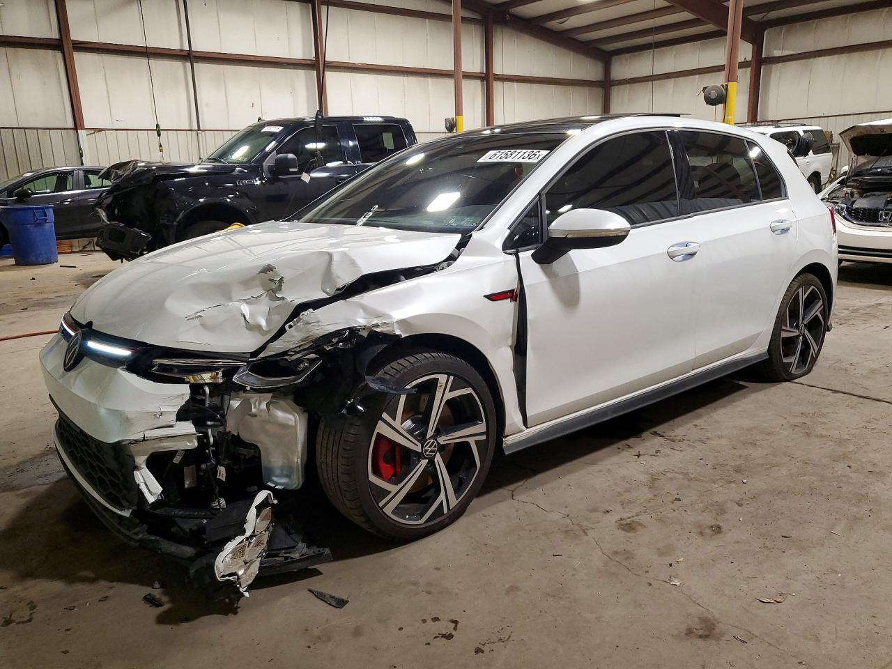 2024 Volkswagen Golf GTI SE, VIN WVW3A7CD0RW210027 — Front end