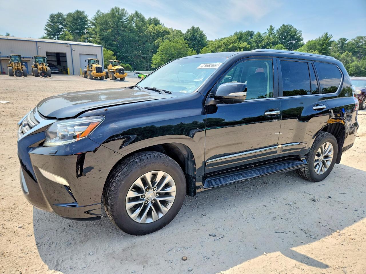 2014 Lexus GX 460 Luxury, VIN JTJJM7FX1E5083614 — Minor dents and scratches