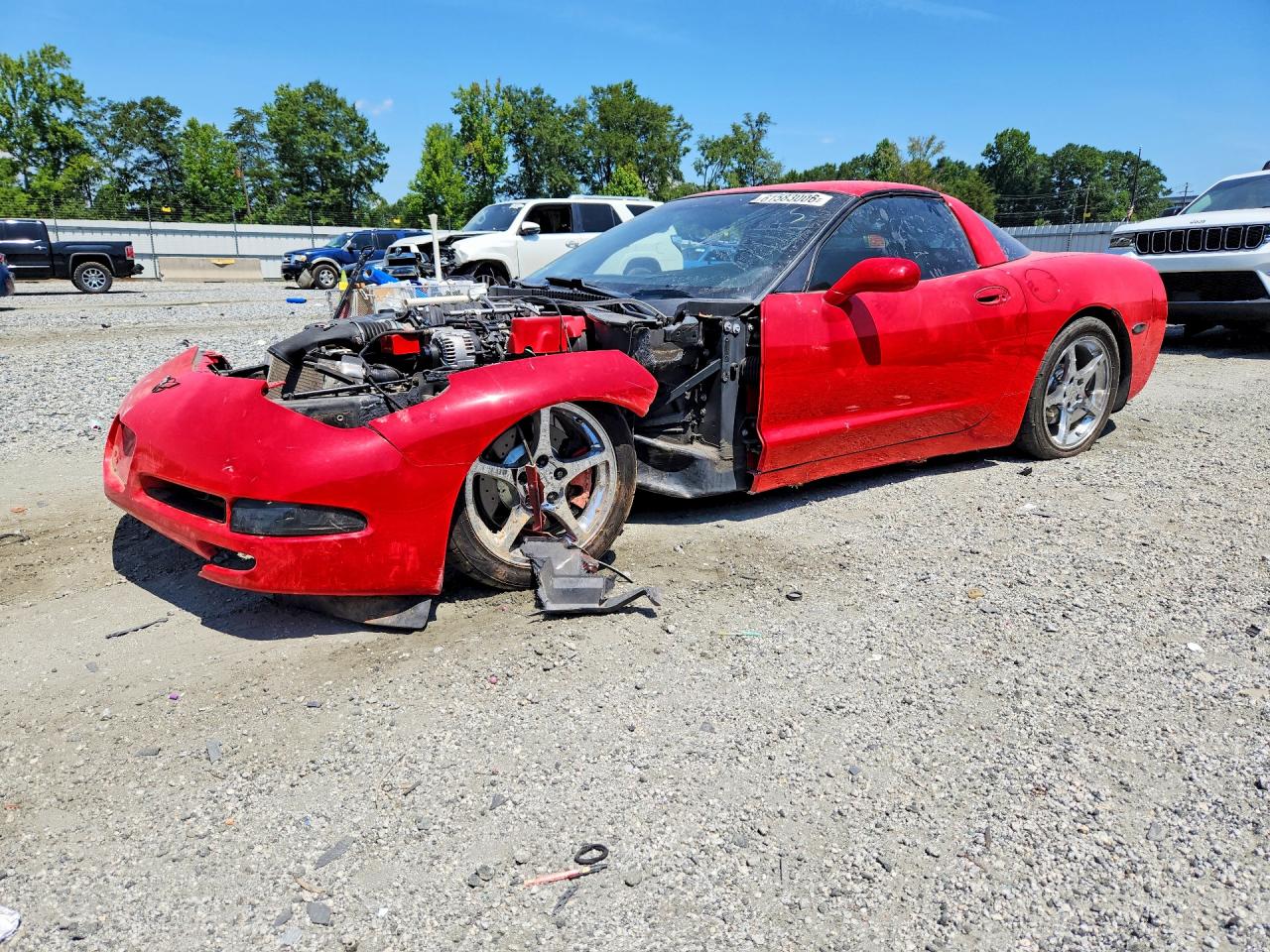 1999 Chevrolet Corvette, VIN 1G1YY22G8X5104212 — Перед