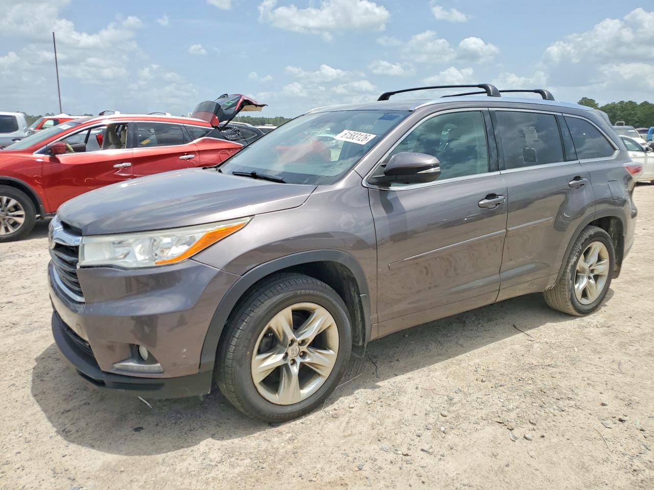 2014 Toyota Highlander Limited, VIN 5TDDKRFH6ES017662 — Front end