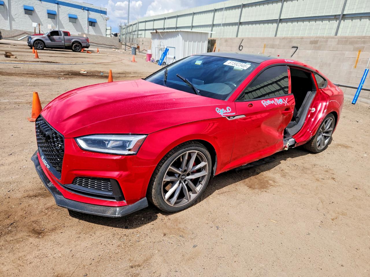 2019 Audi S5 Sportback Premium Plus, VIN WAUB4CF53KA052122 — Бок
