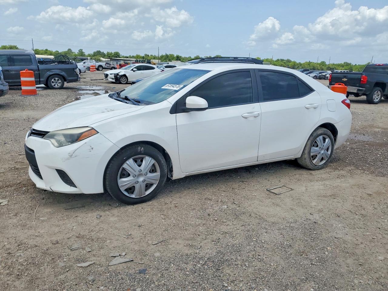 2014 Toyota Corolla S Plus, VIN 2T1BURHE6EC045832 — Front end