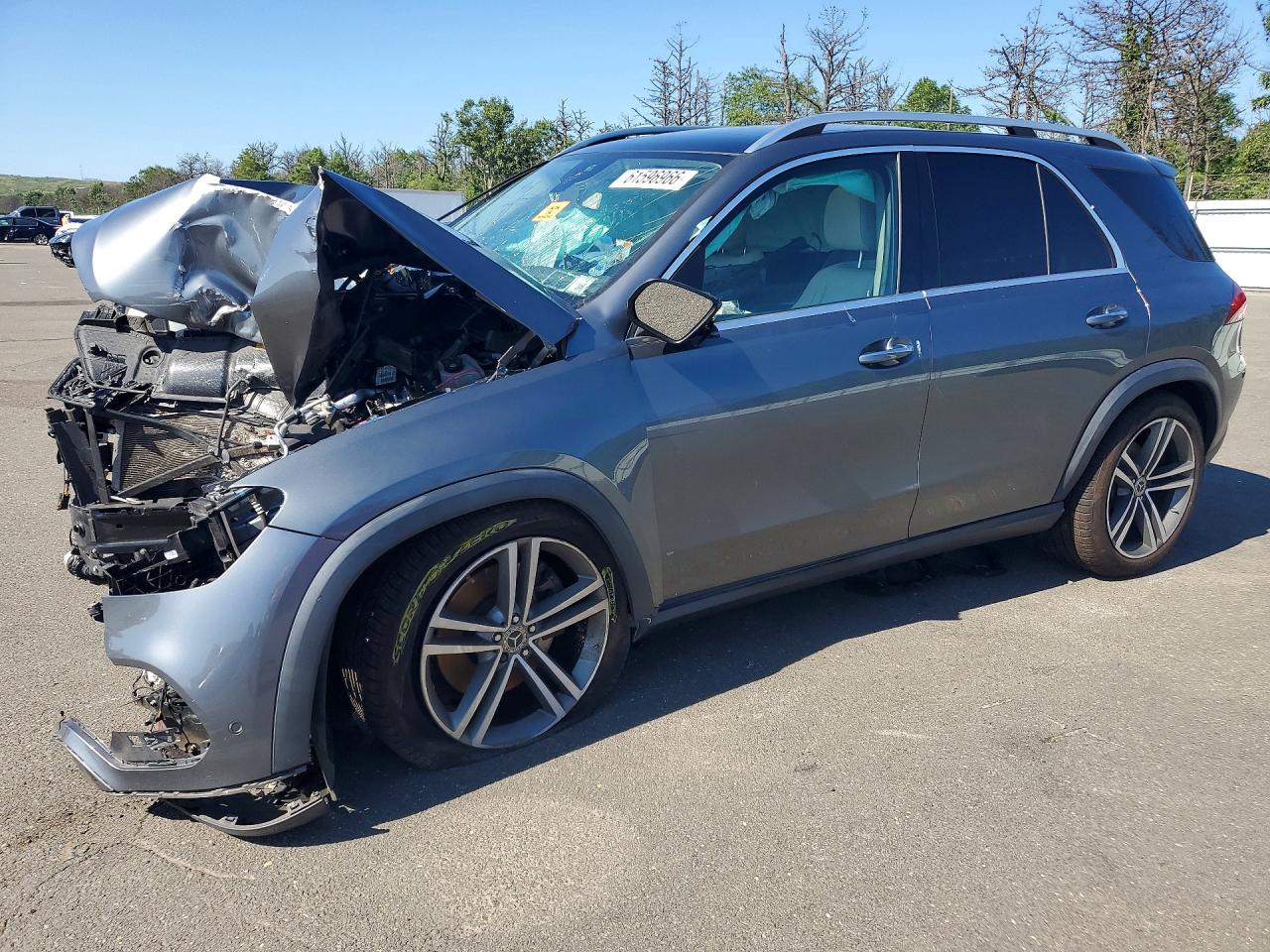 2020 Mercedes-Benz GLE 450, VIN 4JGFB5KBXLA292315 — Front end