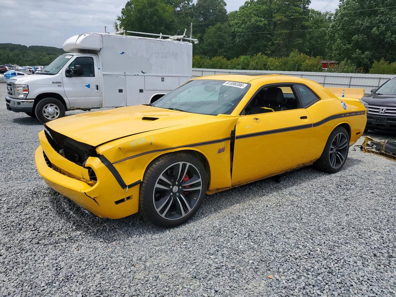 2012 Dodge Challenger SRT-8 392, VIN 2C3CDYCJ2CH229935 — Front end