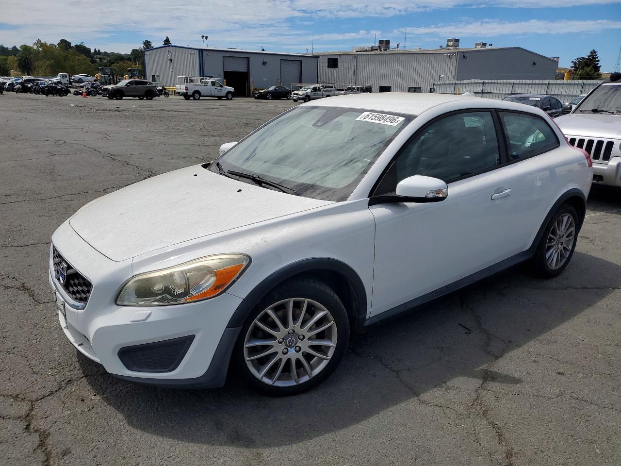 2011 Volvo C30, VIN YV1672MK3B2196949 — Minor dents and scratches
