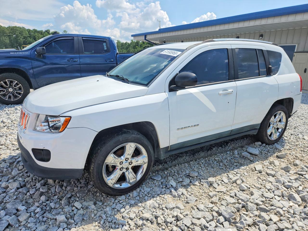 2011 Jeep Compass, VIN 1J4NT1FB1BD253314 — Minor dents and scratches