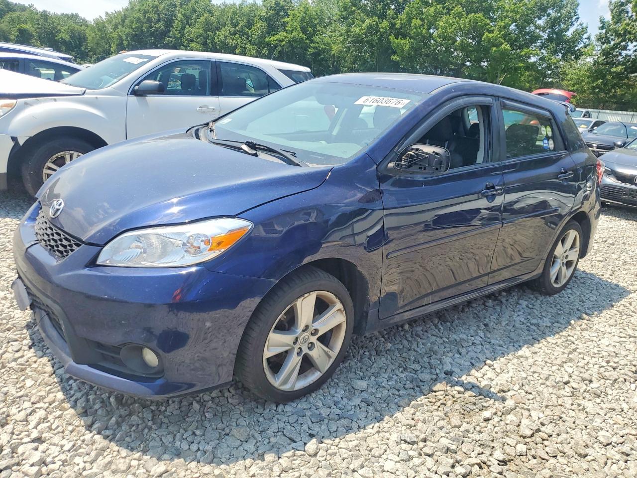 2013 Toyota Matrix S, VIN 2T1LE4EE5DC022999 — Front end