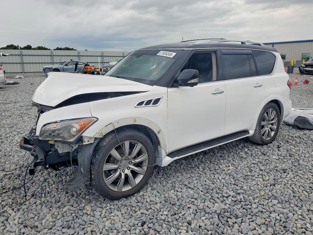 2012 Infiniti QX56 7-passenger, VIN JN8AZ2NEXC9021792 — Перед
