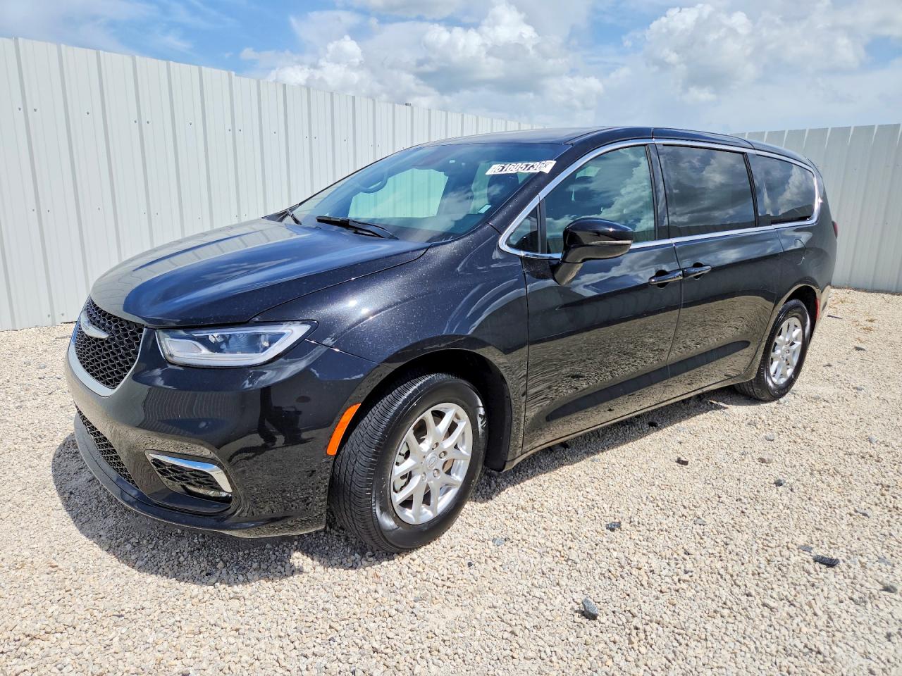 2026 Chrysler Pacifica Select, VIN 2C4RC1BG0TR191573 — Механическое
