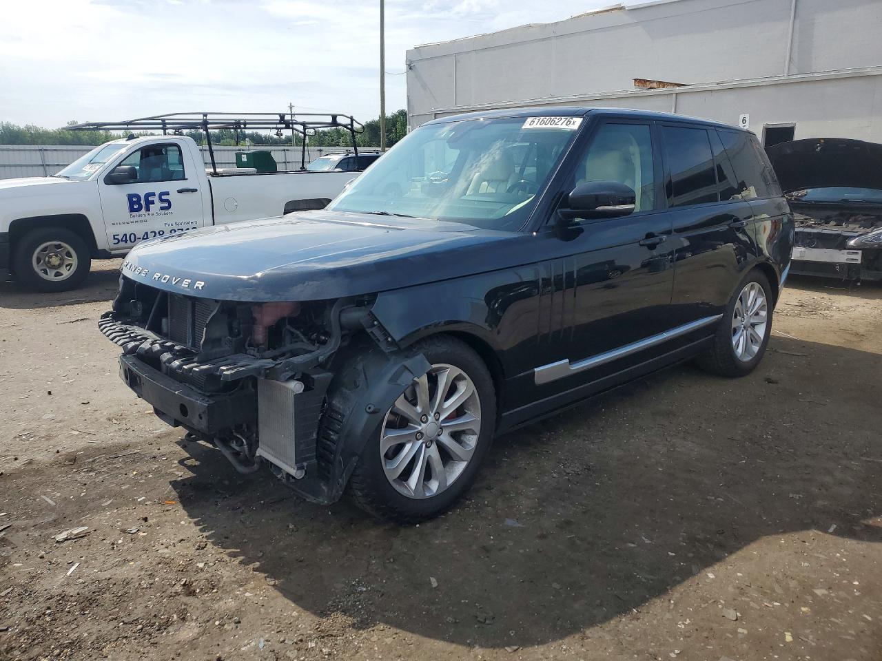 2014 Land Rover Range Rover HSE, VIN SALGS2WF9EA166642 — Front end