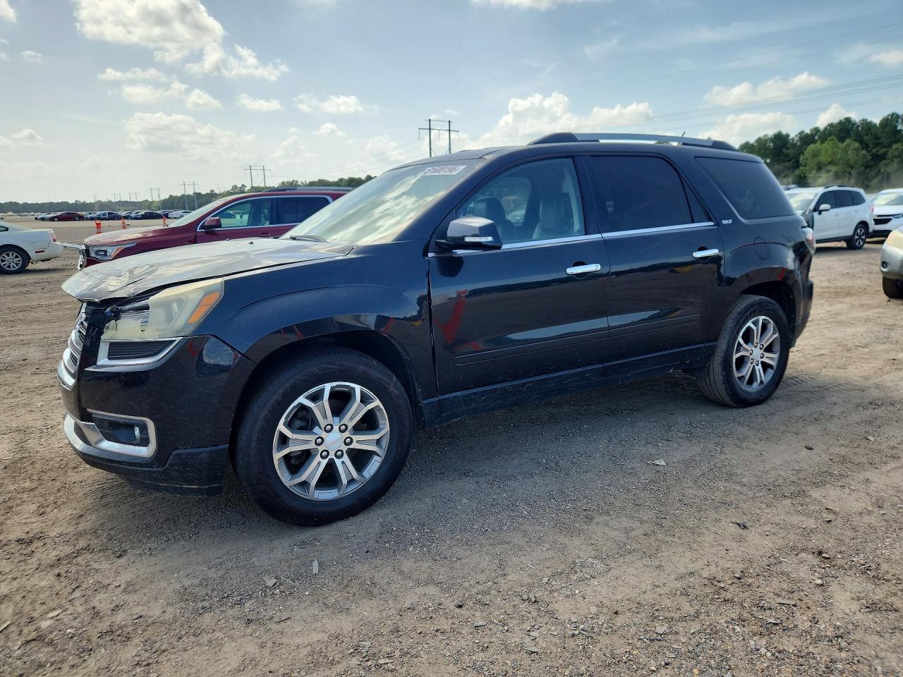 2015 GMC Acadia SLT, VIN 1GKKRRKDXFJ143984 — Front end