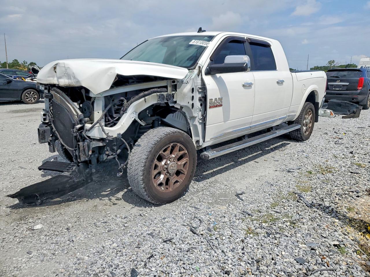2016 Ram 2500 Longhorn, VIN 3C6UR5PJ4GG295183 — Front end