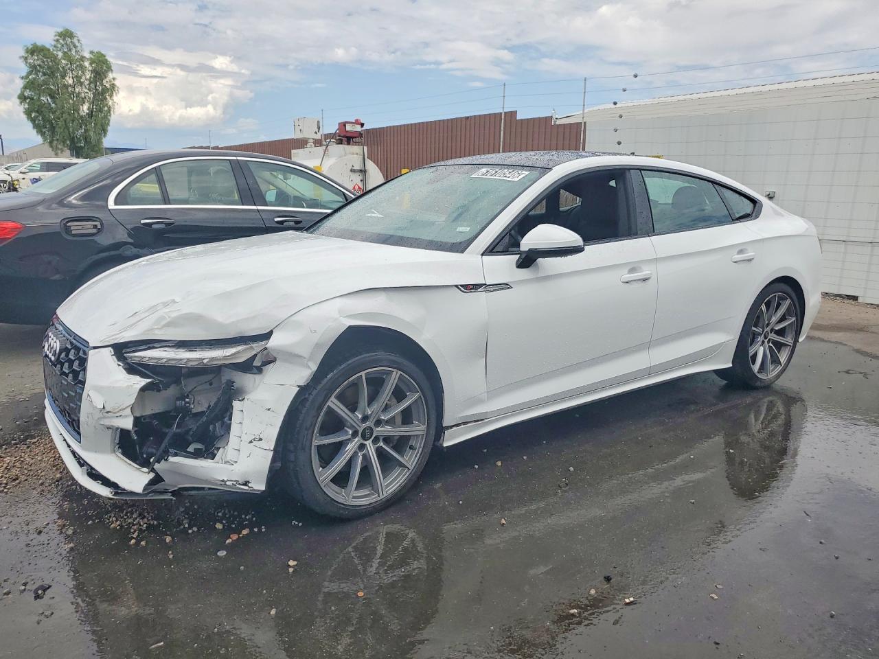 2025 Audi A5 Sportback S line Premium, VIN WAUDACF55SA006423 — Перед