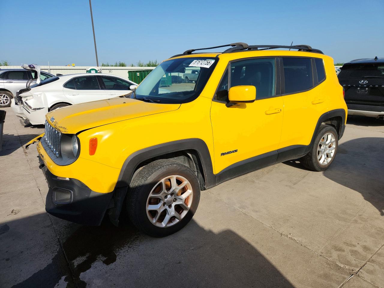 2015 Jeep Renegade Latitude, VIN ZACCJBBT5FPC33128 — Front end