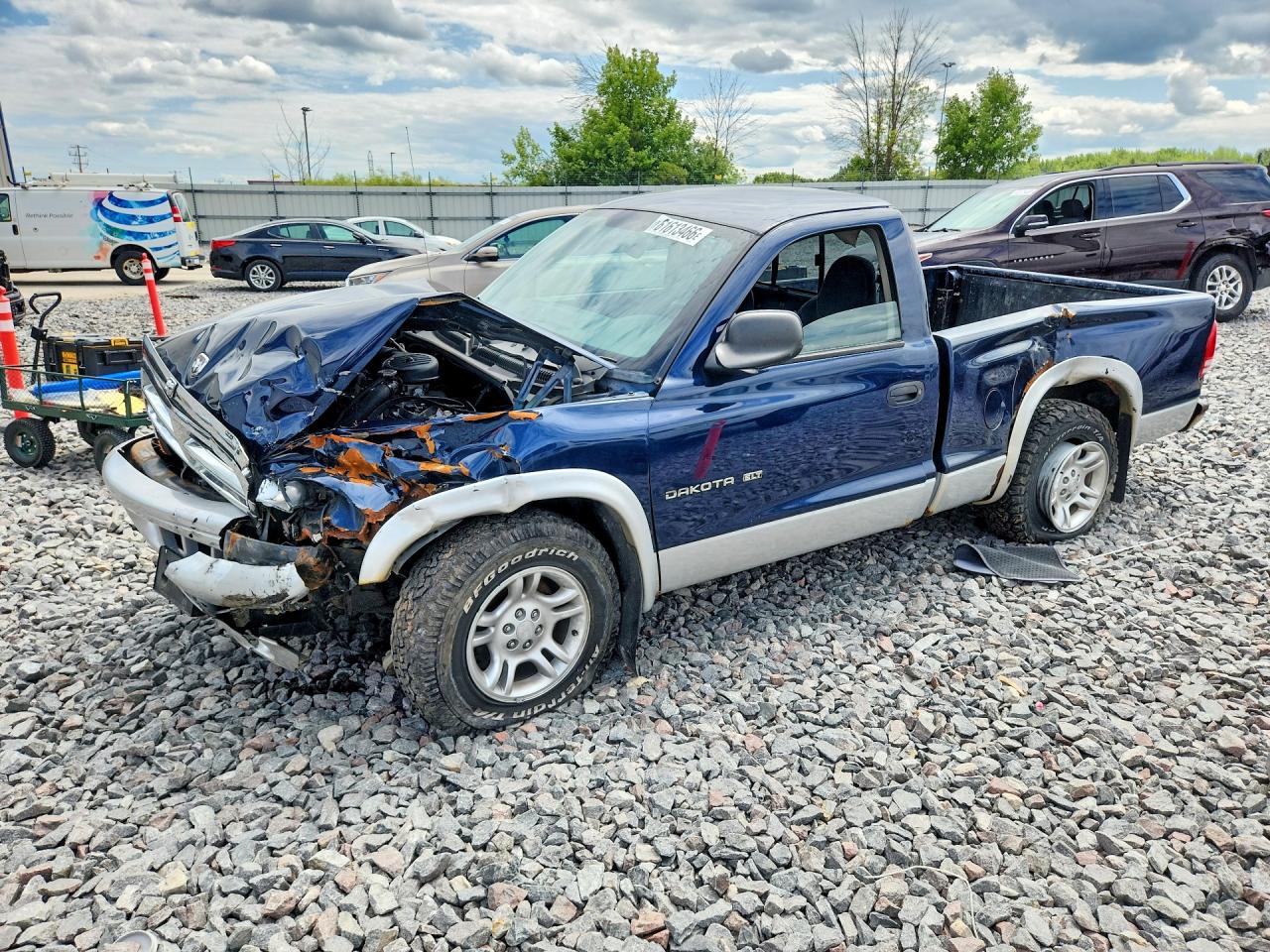 2002 Dodge Dakota SLT, VIN 1B7FL46XX2S625784 — Перед
