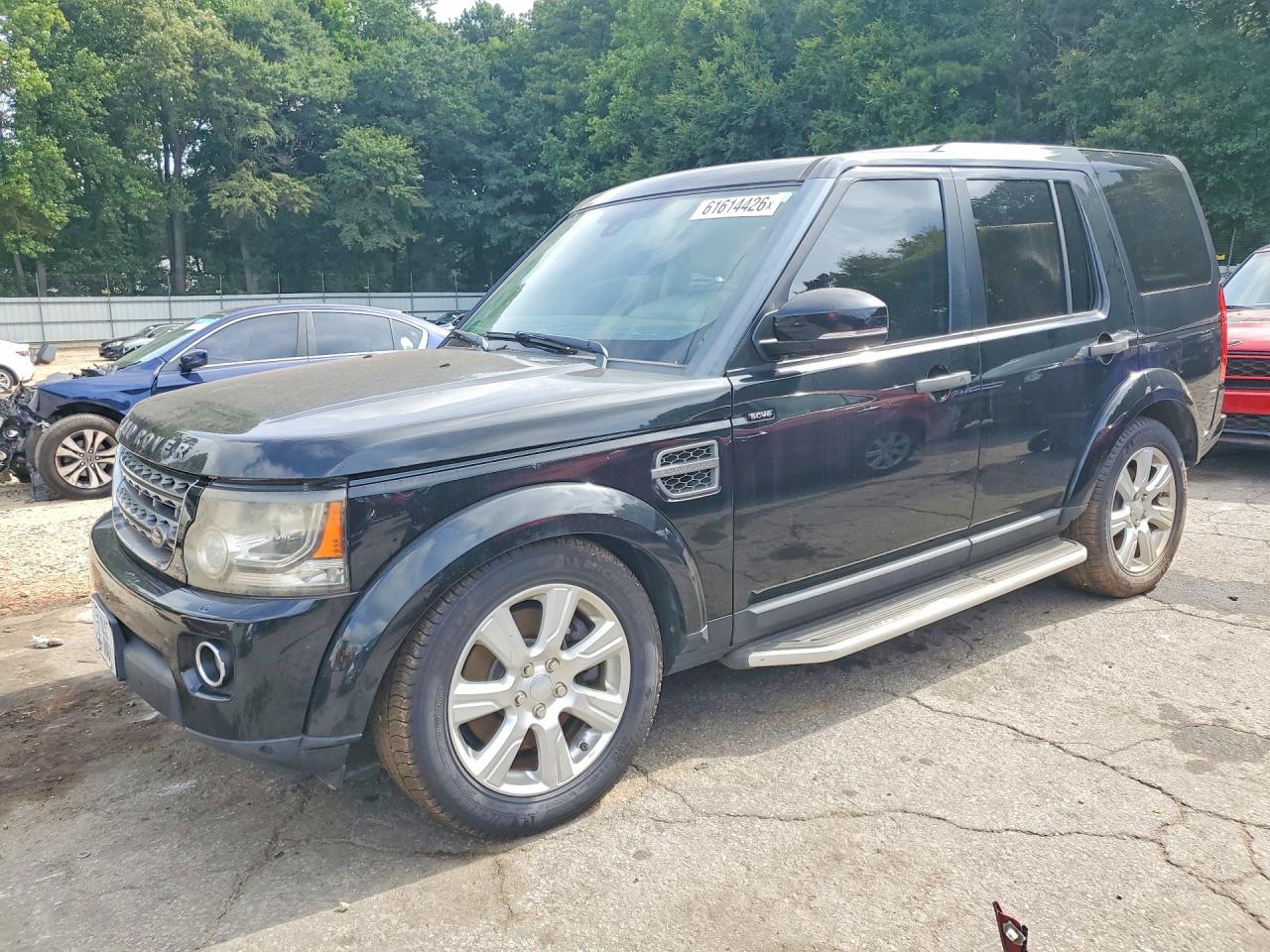 2016 Land Rover LR4 HSE, VIN SALAG2V68GA808828 — Front end