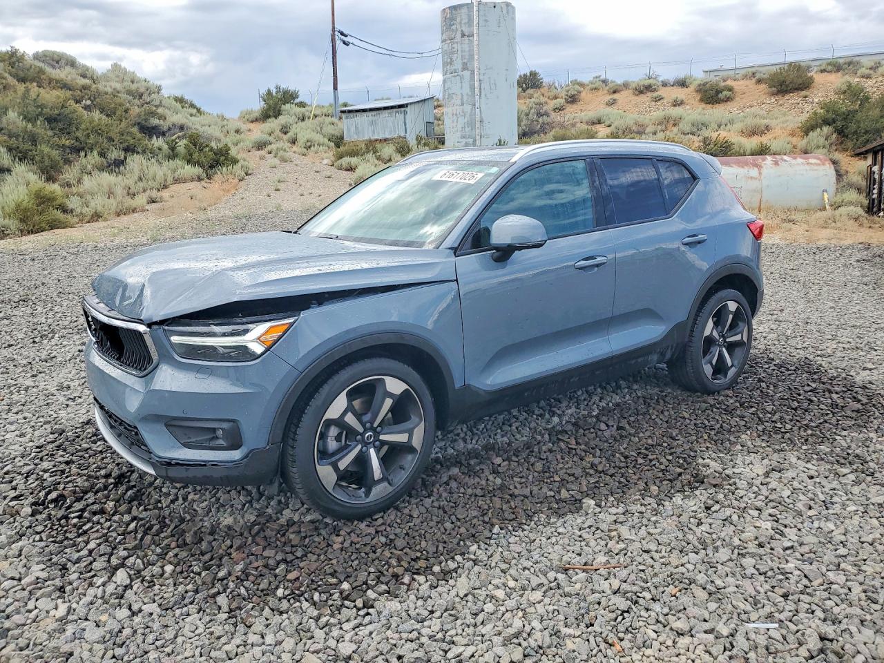2021 Volvo XC40 Momentum, VIN YV4162UK7M2466882 — Front end