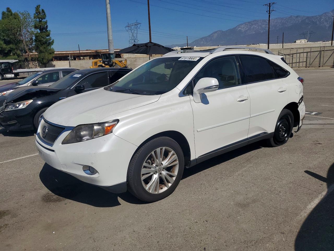 2011 Lexus RX 450h, VIN JTJBC1BA3B2040783 — Зад