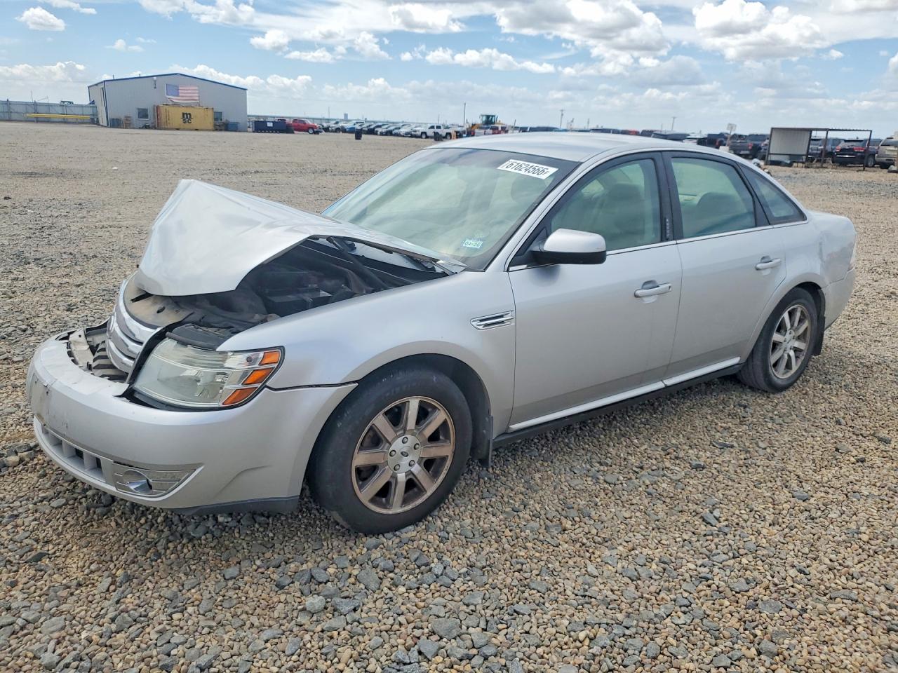 2009 Ford Taurus SEL, VIN 1FAHP24W79G103192 — Front end