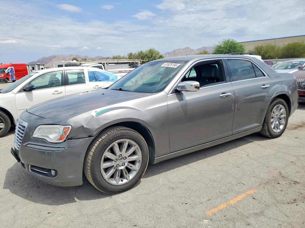2011 Chrysler 300 Limited, VIN 2C3CA5CGXBH559252 — Front end