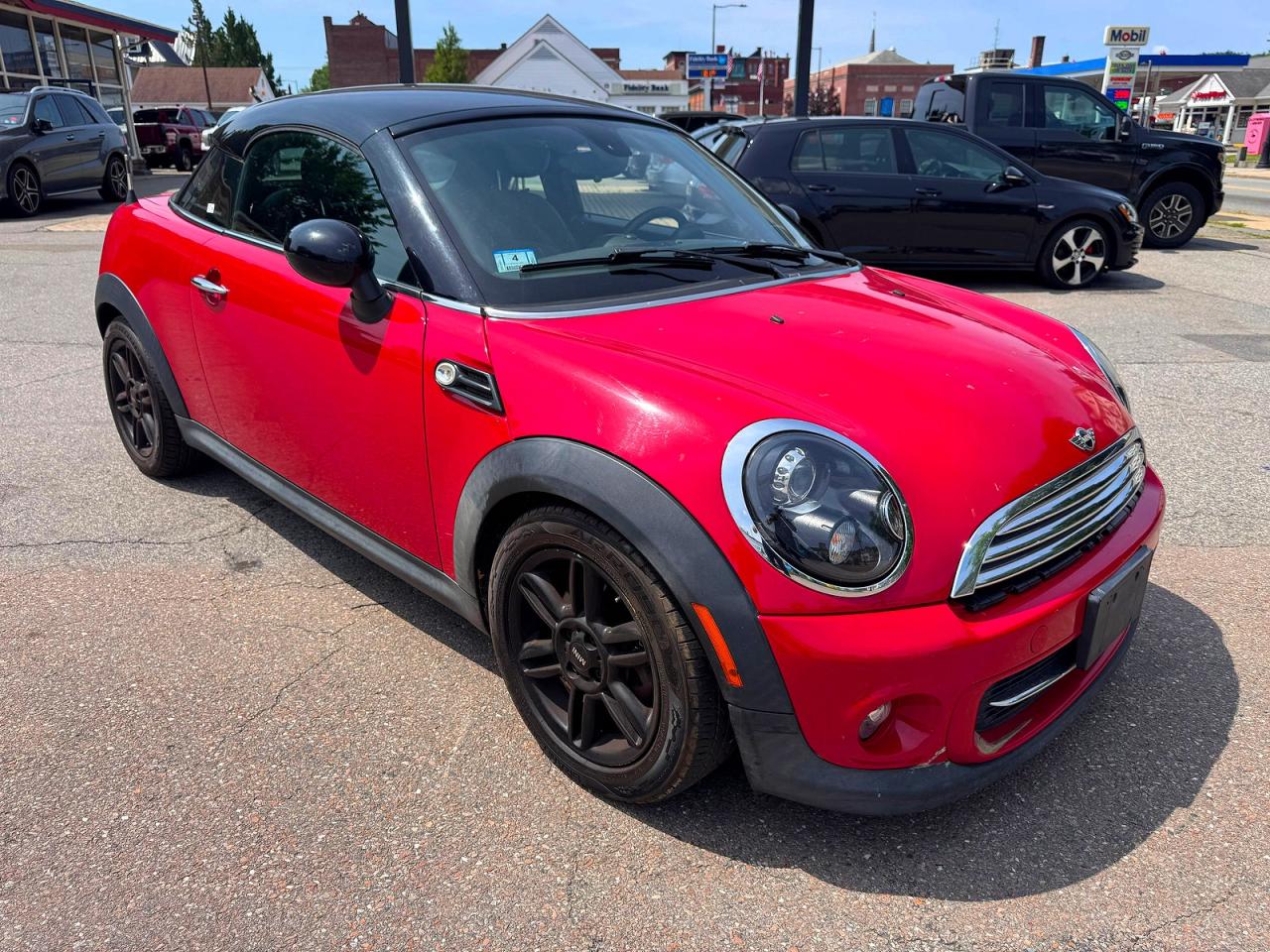 2012 MINI Coupe, VIN WMWSX1C54CT163963 — Normal wear