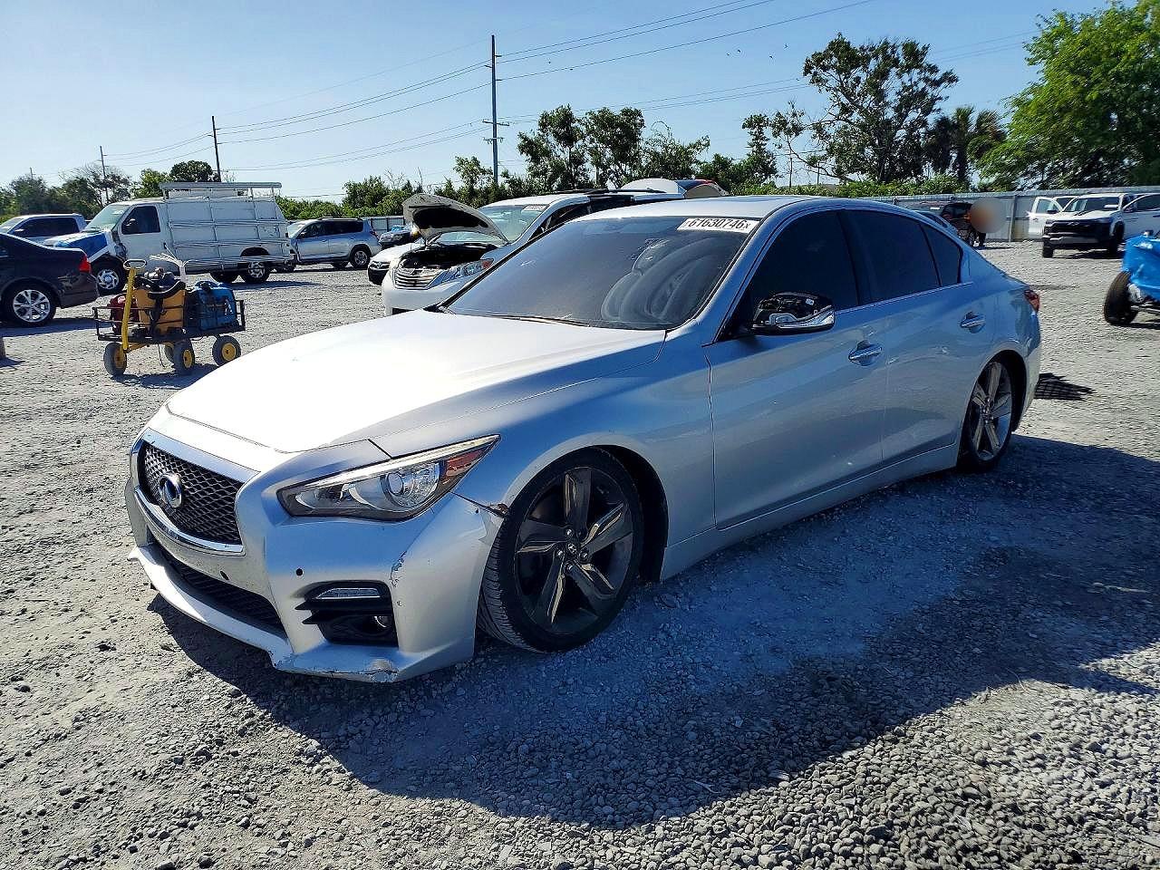 2019 Infiniti Q50 Luxe, VIN JN1EV7AR8KM590072 — Мелкие вмятины и царапины