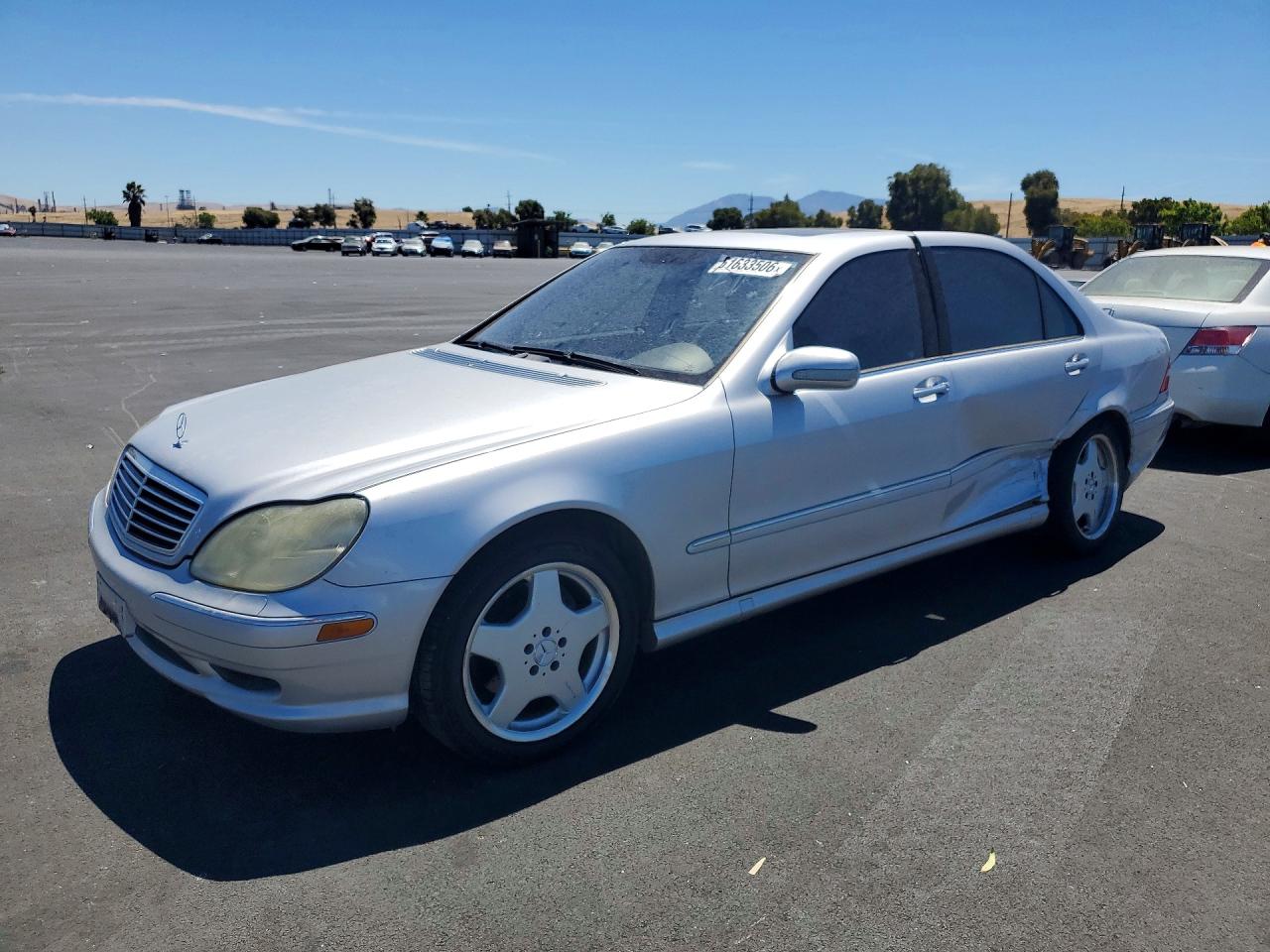 2001 Mercedes-Benz S 320/430/500, VIN WDBNG75JX1A207906 — Бок