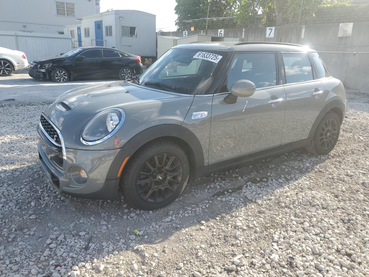 2019 MINI Hardtop 4 Door Cooper S, VIN WMWXU3C53K2H88615 — Бок