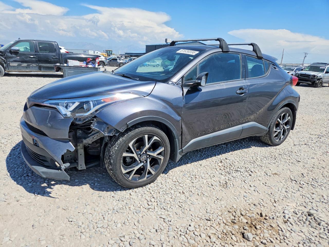 2018 Toyota C-HR XLE, VIN NMTKHMBX1JR004378 — Front end