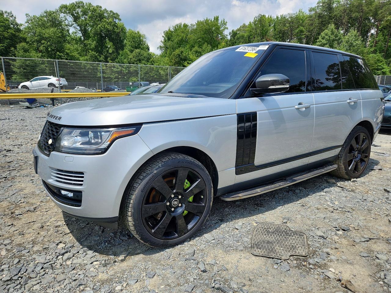 2013 Land Rover Range Rover SC, VIN SALGS2EFXDA120351 — Minor dents and scratches