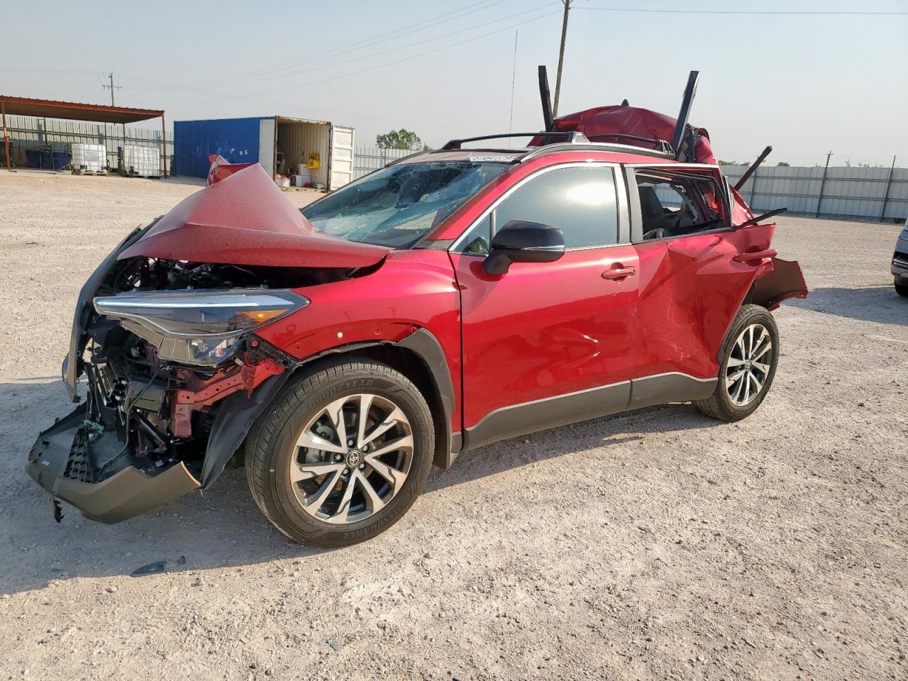 2025 Toyota Corolla Cross XLE, VIN 7MUDAAAG4SV140686 — По всему кузову