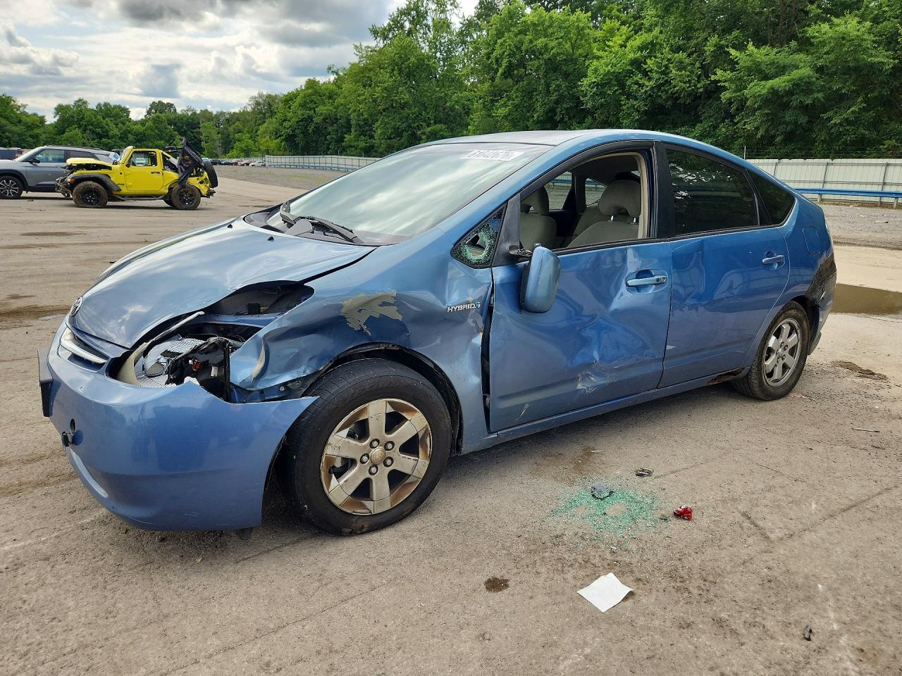 2006 Toyota Prius, VIN JTDKB20U167059365 — Front end