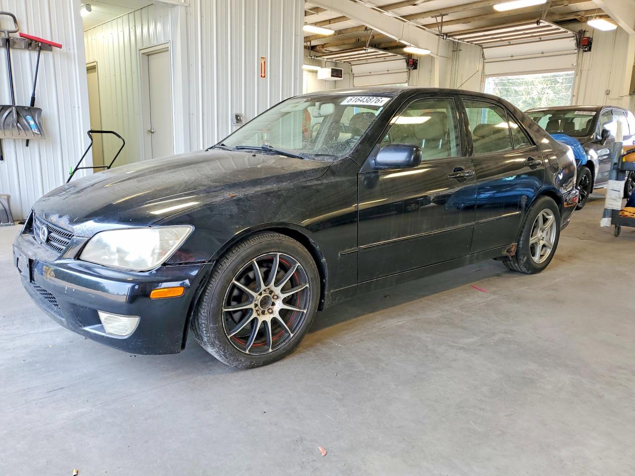 2002 Lexus IS 300/350, VIN JTHBD192520048926 — Minor dents and scratches