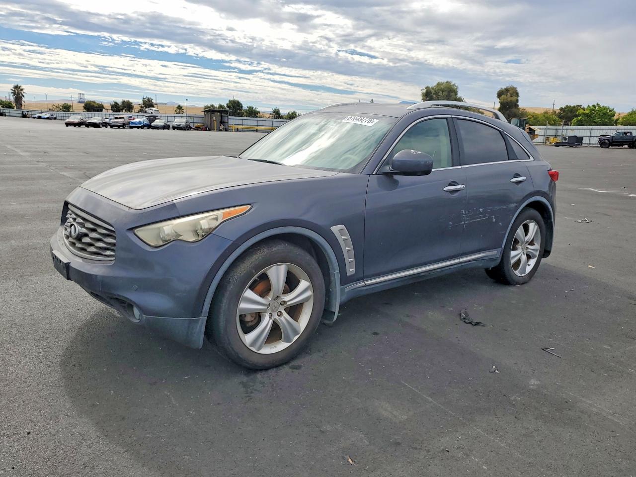 2010 Infiniti FX, VIN JN8AS1MW0AM856304 — Side