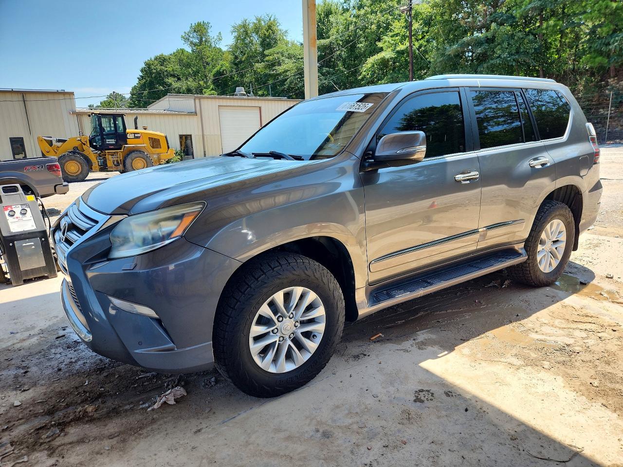 2014 Lexus GX 460, VIN JTJBM7FX1E5072780 — Minor dents and scratches