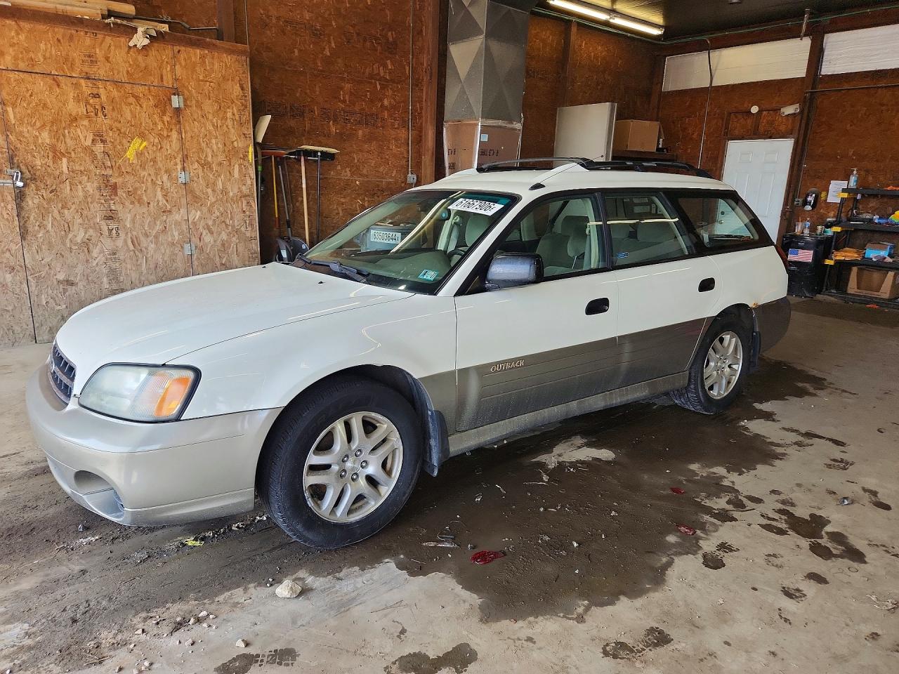 2001 Subaru Legacy Outback, VIN 4S3BH675X17672825 — Бок