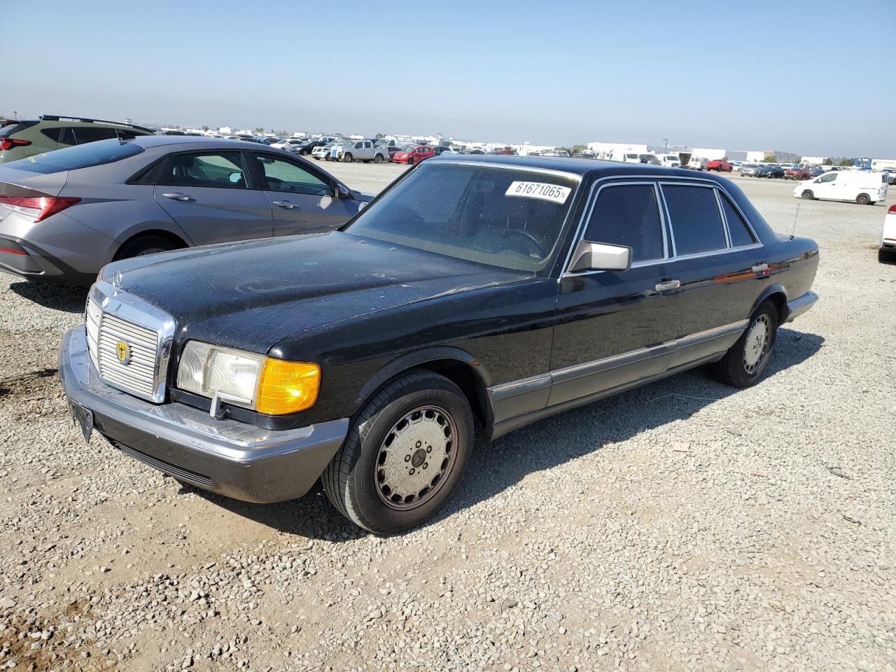 1991 Mercedes-Benz 420 SEL, VIN WDBCA35E1MA596184 — Minor dents and scratches