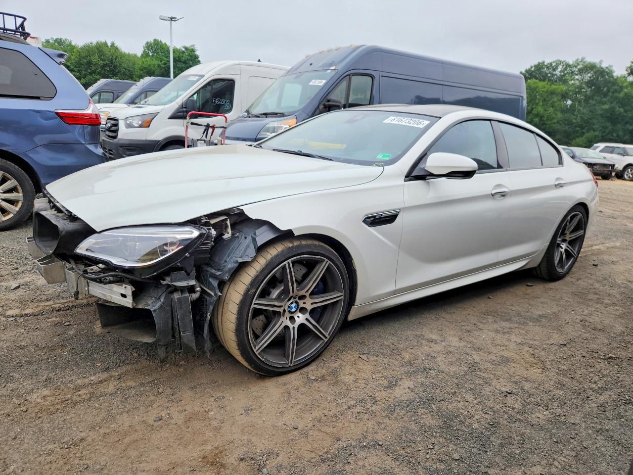 2016 BMW M6, VIN WBS6E9C53GG437198 — Front end