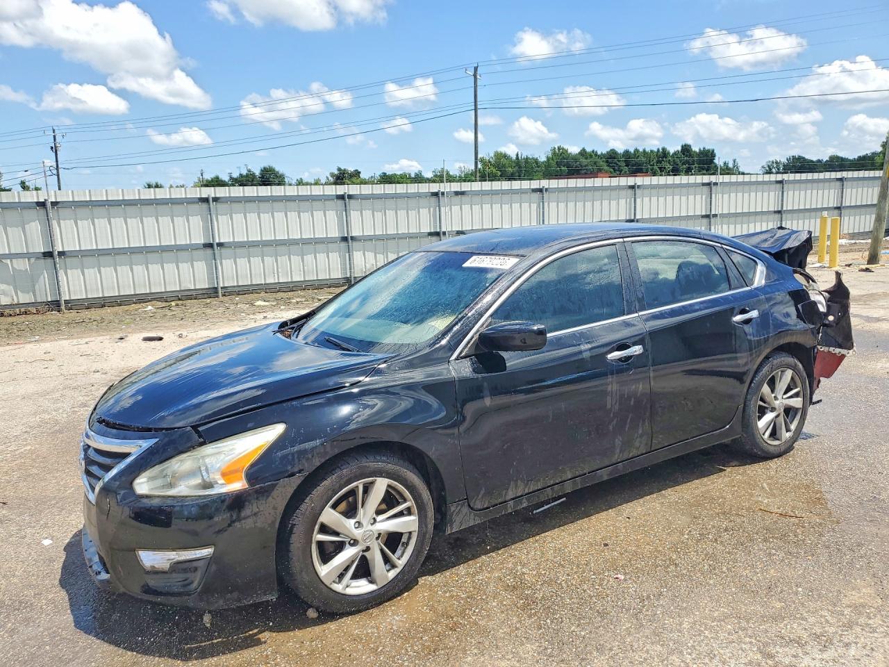 2013 Nissan Altima S, VIN 1N4AL3AP5DN417685 — Rear end
