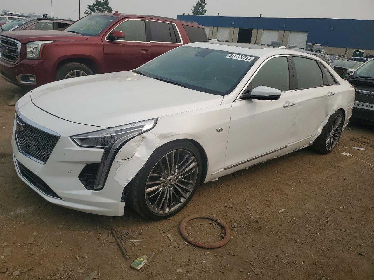 2019 Cadillac CT6 Sport AWD, VIN 1G6KP5R66KU140769 — Бок