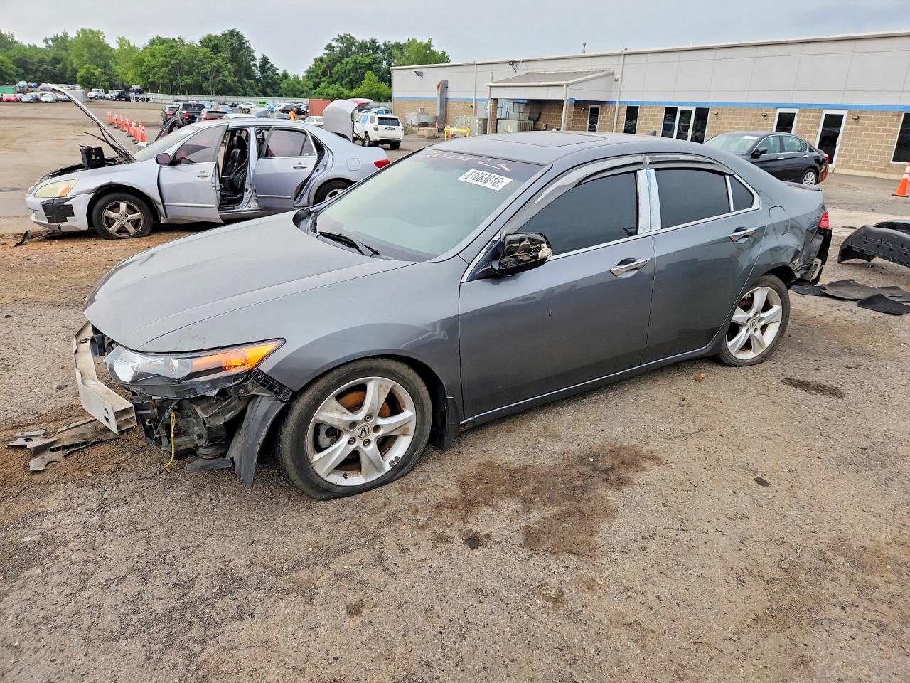 2009 Acura TSX, VIN JH4CU26659C029335 — Front end