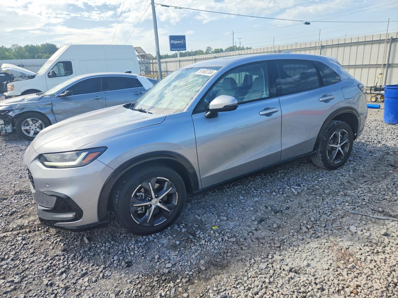 2023 Honda HR-V EX-L, VIN 3CZRZ1H72PM720275 — Перед