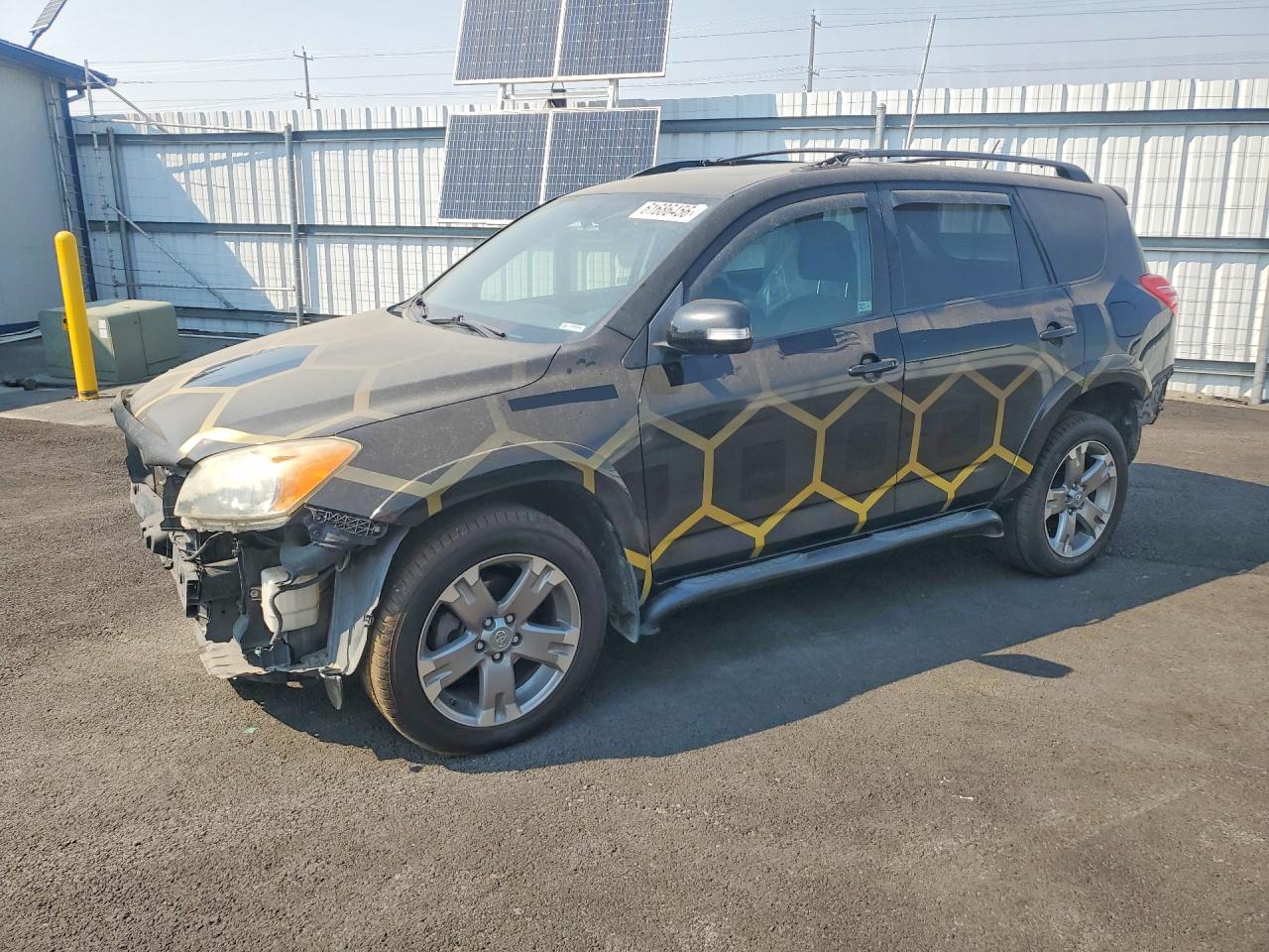 2009 Toyota RAV4 Sport, VIN JTMBK32V995075745 — Зад