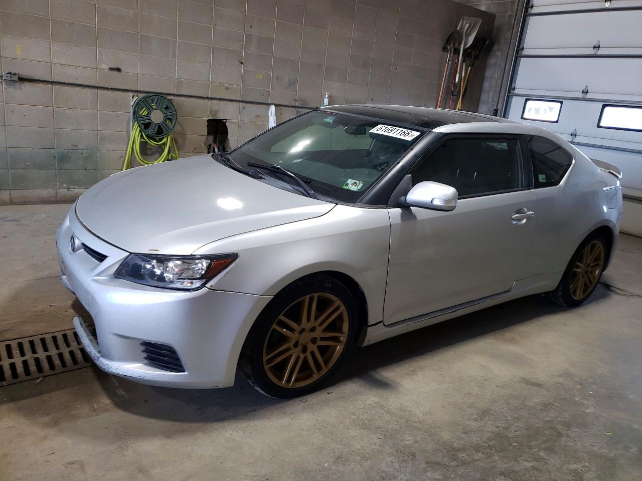 2012 Scion tC, VIN JTKJF5C77C3036725 — Front end