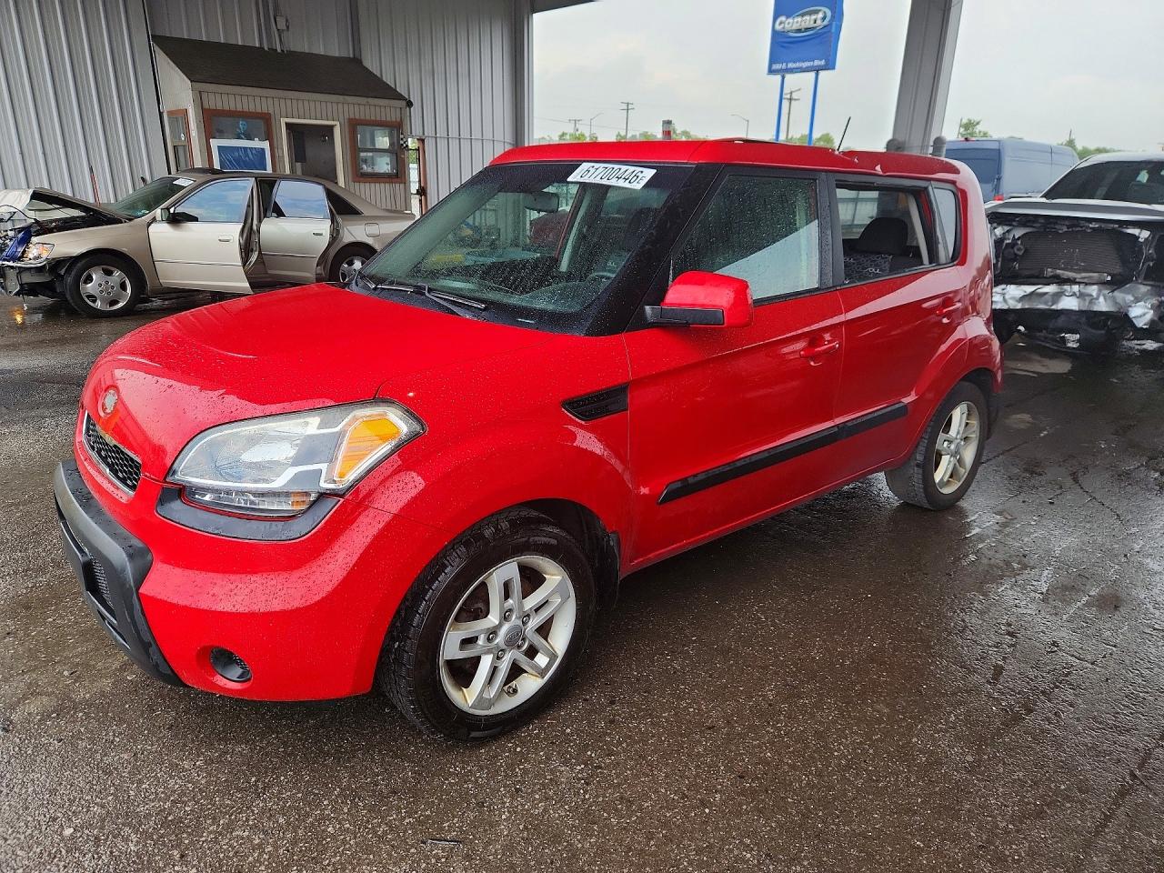 2011 Kia Soul +, VIN KNDJT2A26B7319775 — Крыша