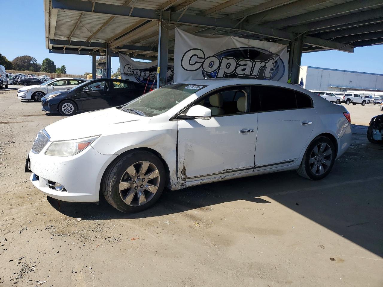 2012 Buick LaCrosse Premium 2, VIN 1G4GF5E3XCF199813 — Side